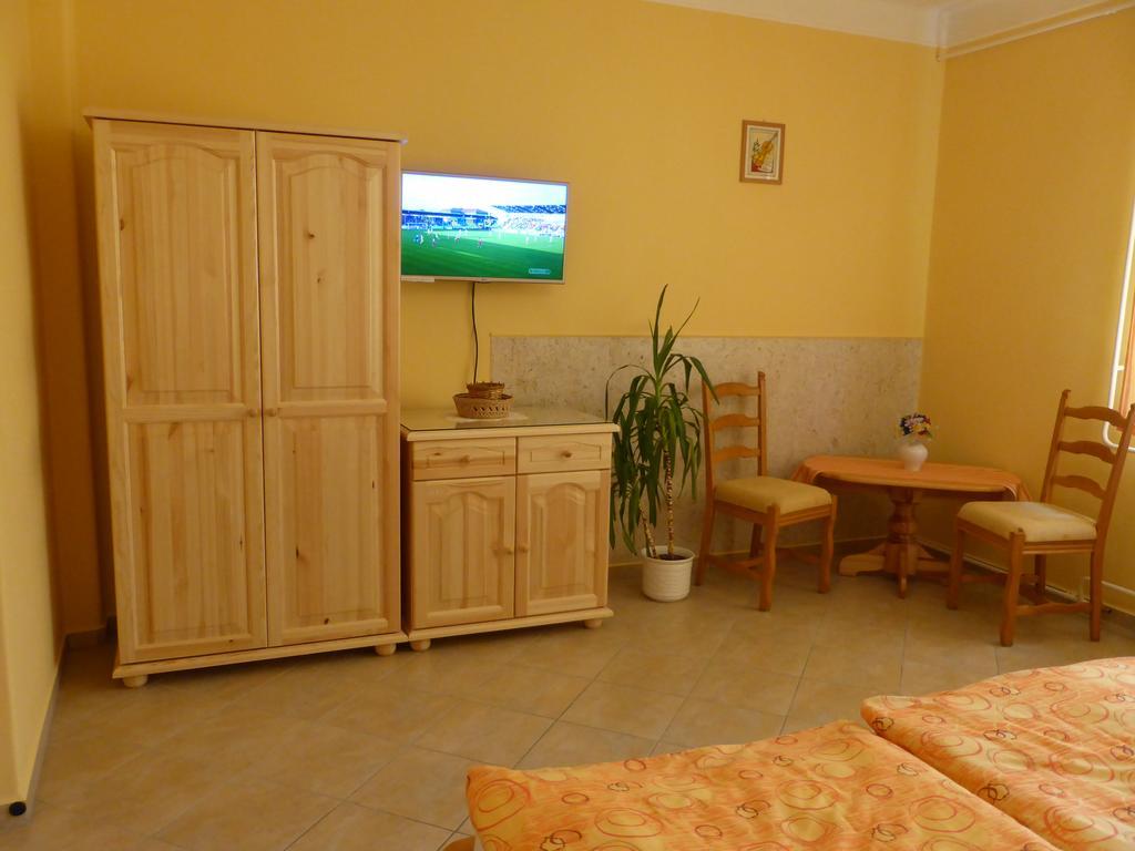 Napfeny Apartman Es Vendeghaz Egerszalók Екстериор снимка