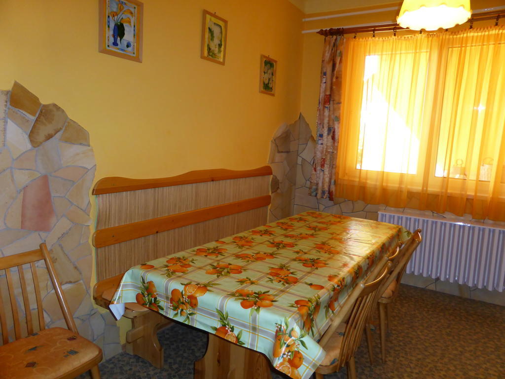 Napfeny Apartman Es Vendeghaz Egerszalók Екстериор снимка