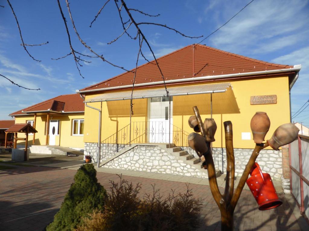 Napfeny Apartman Es Vendeghaz Egerszalók Екстериор снимка