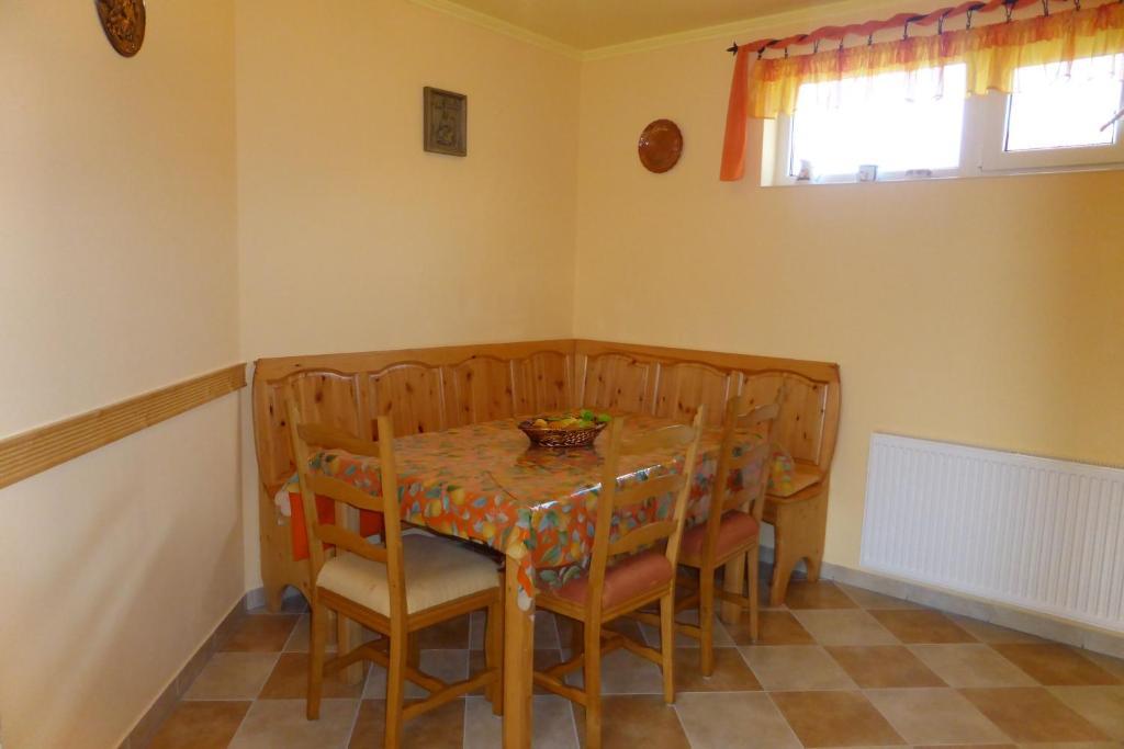 Napfeny Apartman Es Vendeghaz Egerszalók Стая снимка