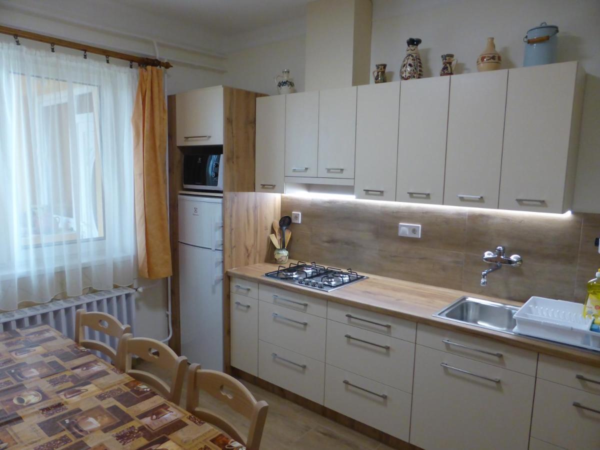 Napfeny Apartman Es Vendeghaz Egerszalók Екстериор снимка